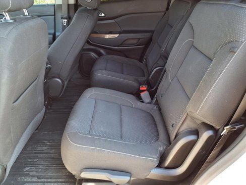 Used 2023 GMC Acadia SLE w/ Driver Convenience Package image 11