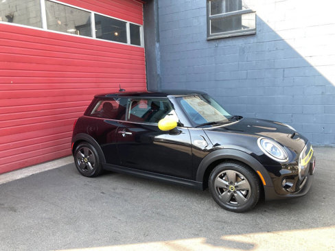 Used 2020 MINI Cooper SE w/ 6.5" Touchscreen Package image 2