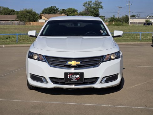 Used 2015 Chevrolet Impala LT w/ Convenience Package image 2