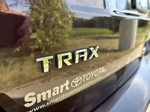 Used 2020 Chevrolet Trax LS w/ Tint and Cruise Package image 8