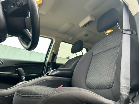 Used 2013 Dodge Journey SXT w/ Flexible Seating Group image 12