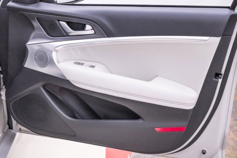 Certified 2025 Genesis G70 2.5T w/ Sport Prestige Package image 30