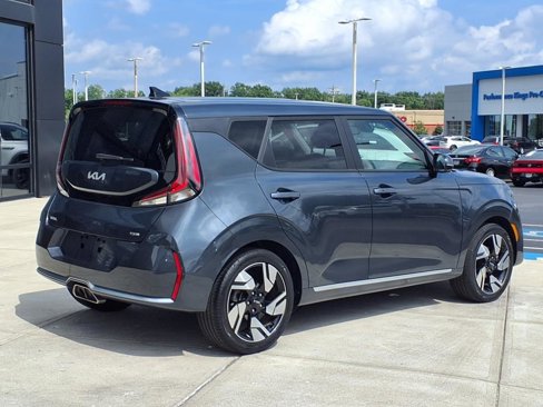 Used 2023 Kia Soul GT-Line image 7
