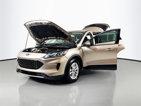 Used 2021 Ford Escape SE image 21