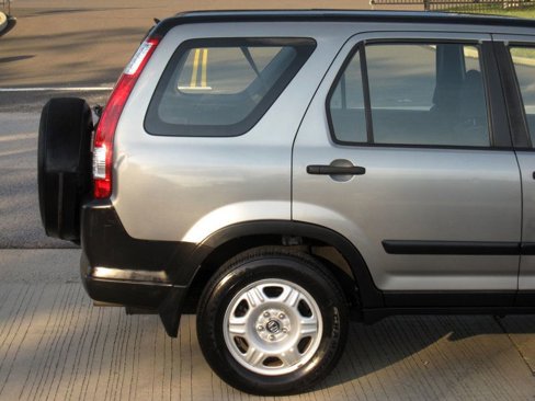 Used 2005 Honda CR-V LX image 8