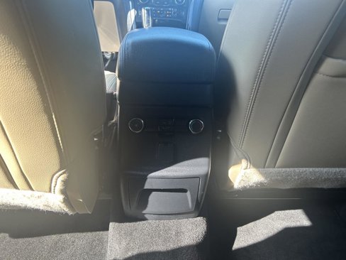 Used 2017 Ford Explorer XLT w/ Equipment Group 202A image 28