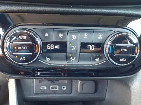 Certified 2020 Buick Encore GX Essence w/ Experience Buick Package image 22