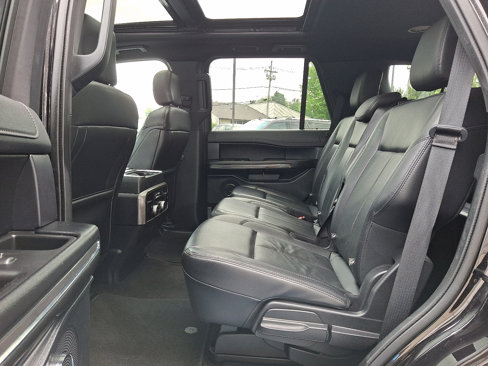 Used 2020 Ford Expedition XLT w/ Equipment Group 202A image 10
