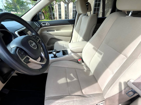 Used 2014 Jeep Grand Cherokee Laredo w/ Quick Order Package 23E image 32