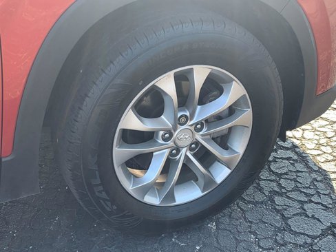 Used 2019 Hyundai Santa Fe SEL image 9