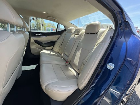 Used 2020 Nissan Maxima 3.5 SV w/ Floor Mat Group image 25