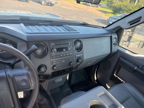 Used 2013 Ford F250 XL w/ PWR Equipment Group image 11