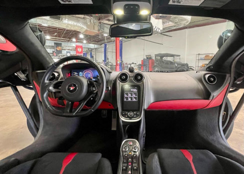 Used 2017 McLaren 570S image 37