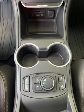 Used 2020 GMC Terrain SLT w/ Preferred Package image 24