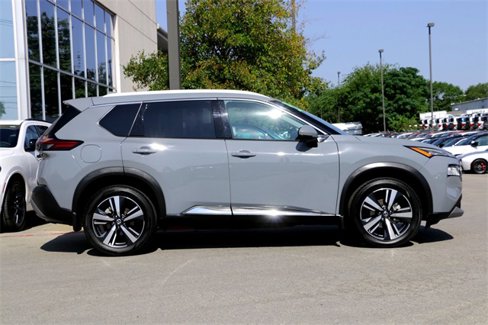 Used 2021 Nissan Rogue SL w/ Premium Package image 4