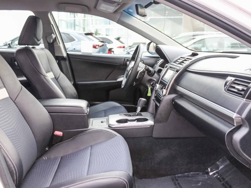 Used 2013 Toyota Camry SE image 16