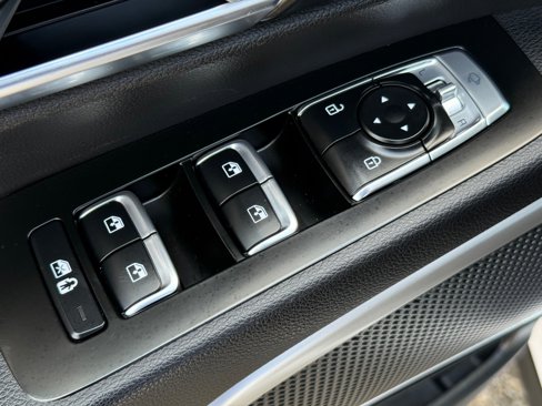Used 2022 Kia Telluride EX w/ EX Premium Package image 8