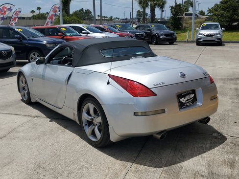 Used 2006 Nissan 350Z Touring image 4