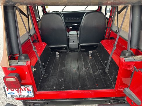 Used 1995 Jeep Wrangler S image 11