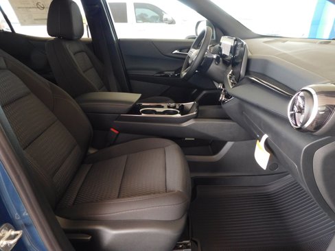 New 2026 Chevrolet Equinox LT image 9