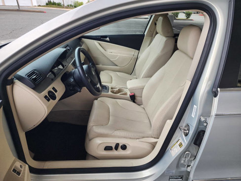 Used 2010 Volkswagen Passat Komfort image 12