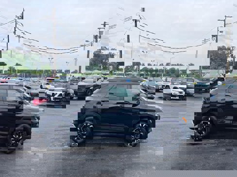 Used 2022 Chevrolet TrailBlazer LT w/ Convenience Package image 5