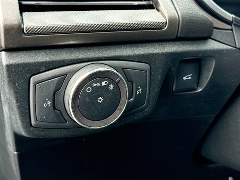 Certified 2019 Ford Fusion SE image 10
