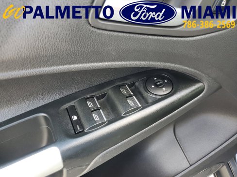Used 2017 Ford Transit Connect XLT image 18