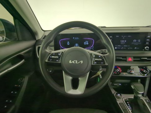 Used 2024 Kia Seltos LX image 30