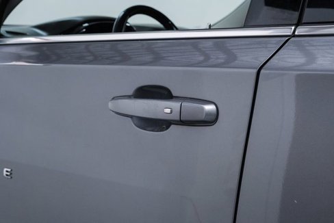 Used 2020 Chevrolet Traverse LT image 37