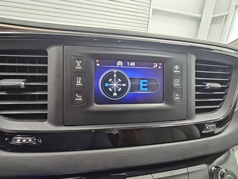 Used 2017 Chrysler Pacifica LX image 16