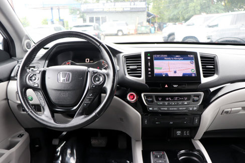 Used 2016 Honda Pilot Touring image 19