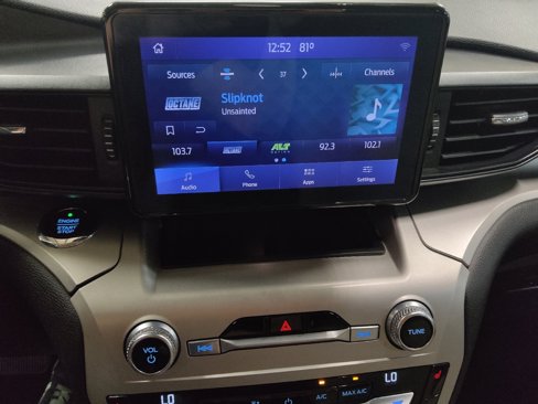 Used 2021 Ford Explorer XLT image 25