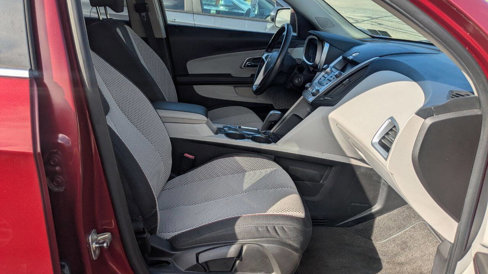 Used 2011 Chevrolet Equinox LT w/ Driver Convenience Package image 24