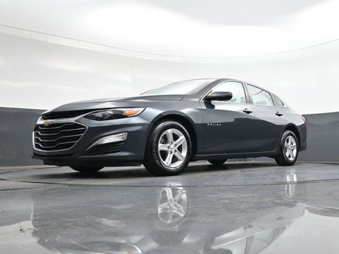 Used 2021 Chevrolet Malibu LS w/ Driver Confidence Package II image 32