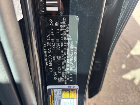 Used 2024 Kia Forte LXS image 29