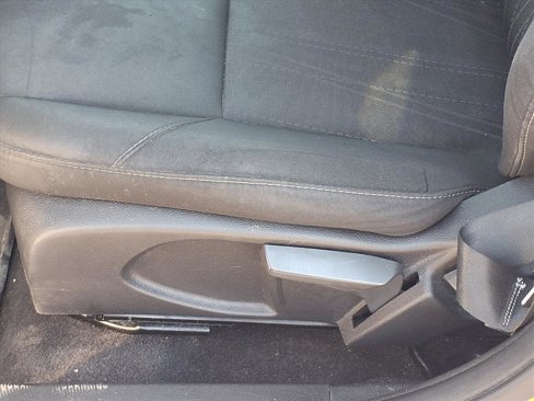 Used 2016 Ford Focus SE w/ SE Winter Package image 4