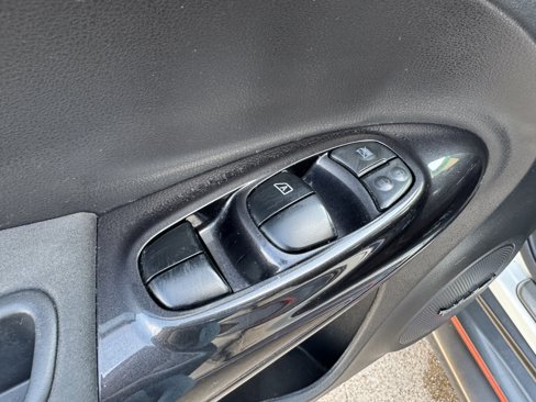 Used 2013 Nissan Juke NISMO image 26