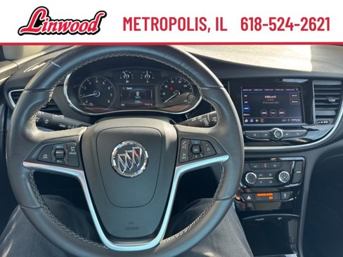 Used 2022 Buick Encore Preferred w/ Safety Package image 2