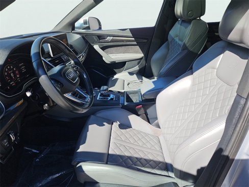 Used 2019 Audi SQ5 Premium Plus w/ Premium Plus Package image 35