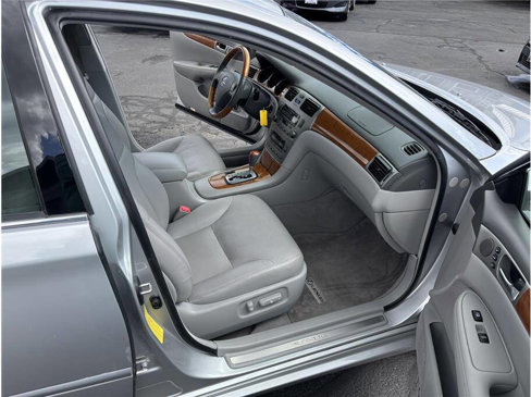 Used 2005 Lexus ES 330 image 14