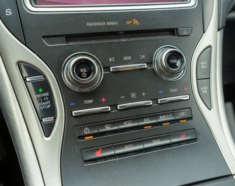 Used 2018 Lincoln MKX Premiere image 29
