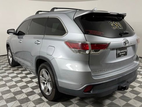 Used 2016 Toyota Highlander Limited image 4