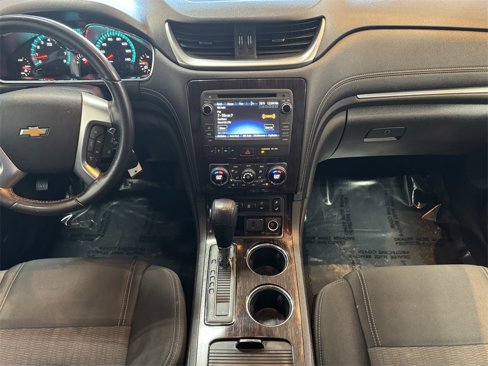 Used 2017 Chevrolet Traverse LT image 30