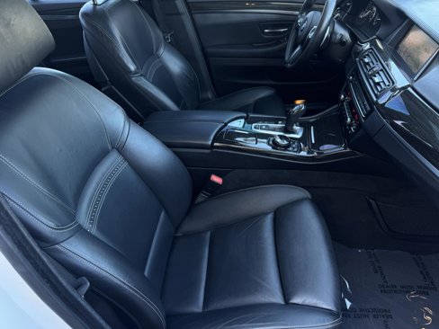 Used 2016 BMW 550i Sedan image 22
