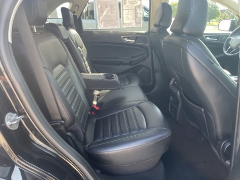 Used 2023 Ford Edge SEL image 14