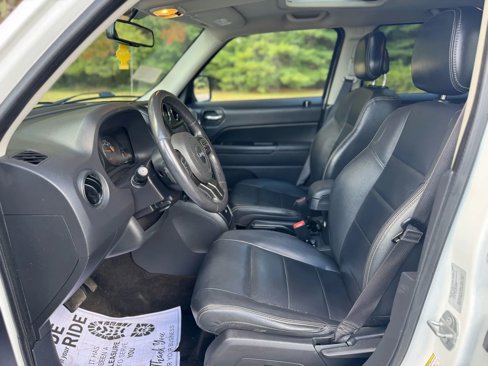 Used 2015 Jeep Patriot High Altitude image 13
