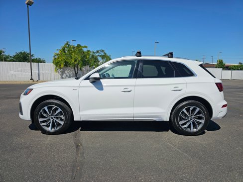 Certified 2024 Audi Q5 2.0T Premium Plus image 3