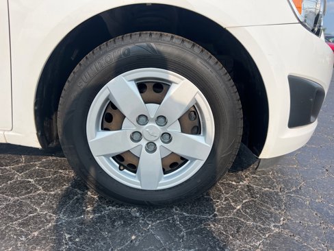 Used 2016 Chevrolet Sonic LS image 39