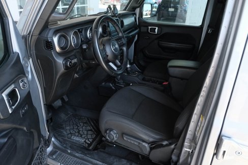Used 2018 Jeep Wrangler Unlimited Sport S image 10